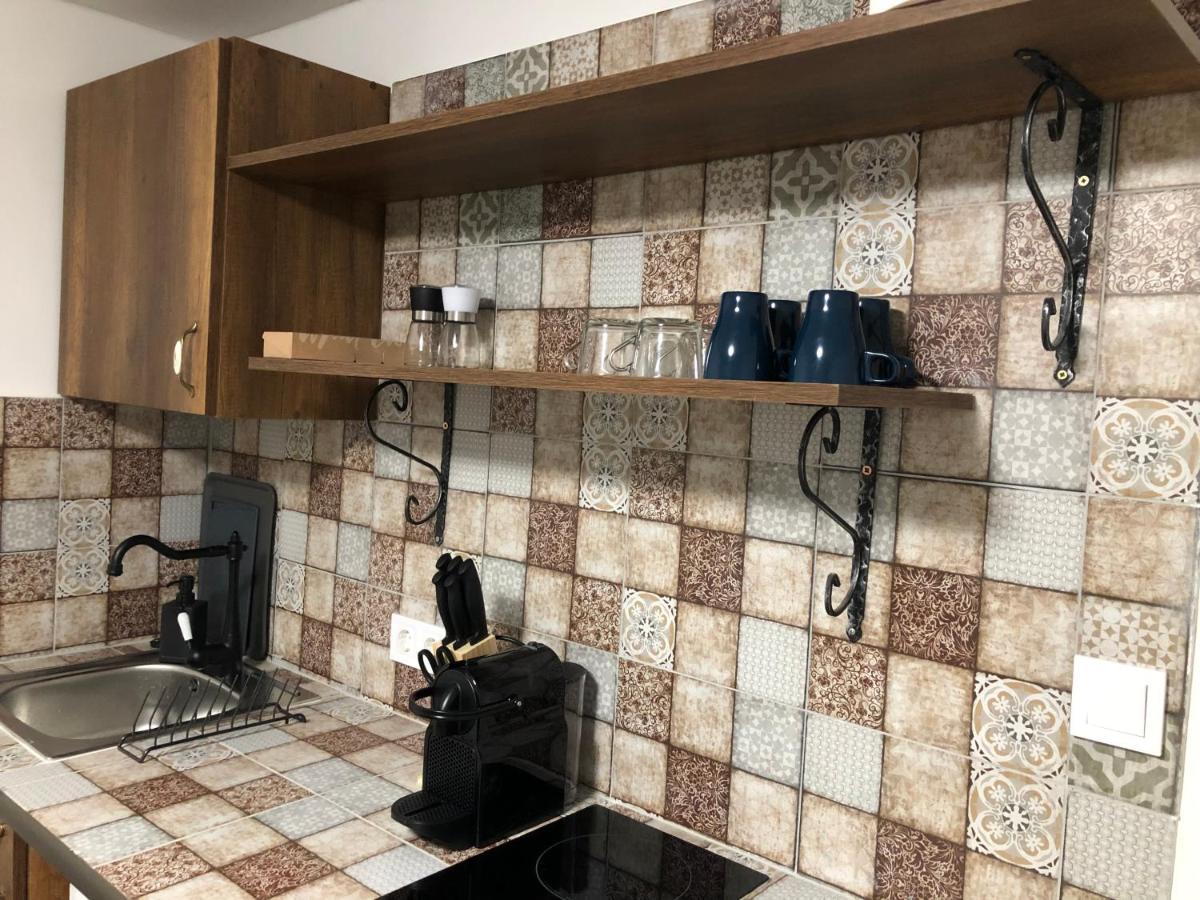 Mormota Vendeghaz Apartment Mezokovesd Bagian luar foto