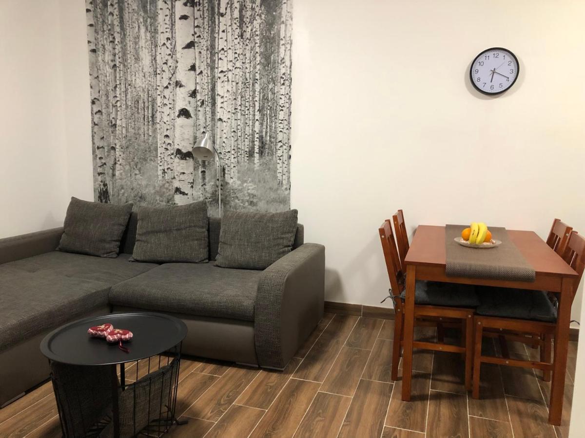 Mormota Vendeghaz Apartment Mezokovesd Bagian luar foto