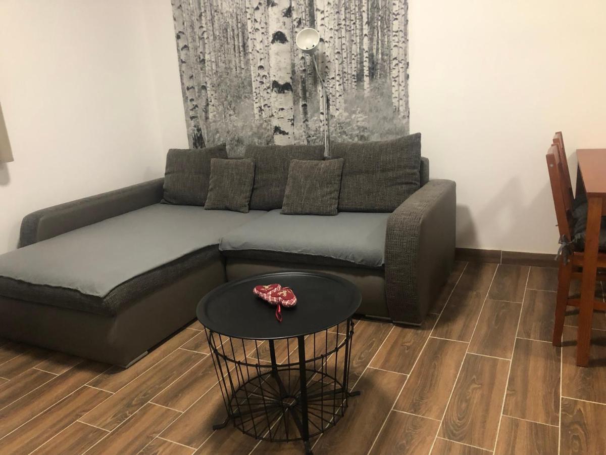 Mormota Vendeghaz Apartment Mezokovesd Bagian luar foto