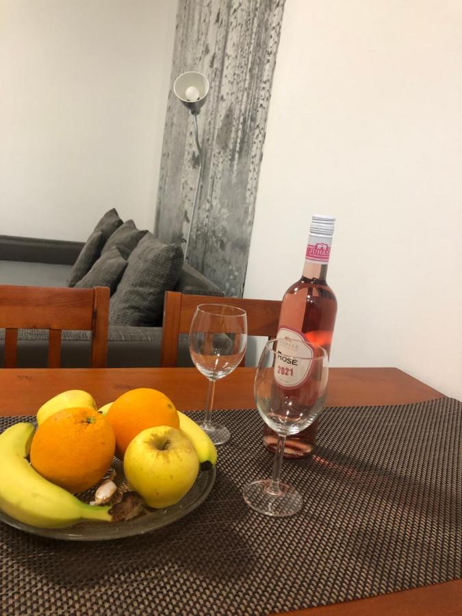 Mormota Vendeghaz Apartment Mezokovesd Bagian luar foto