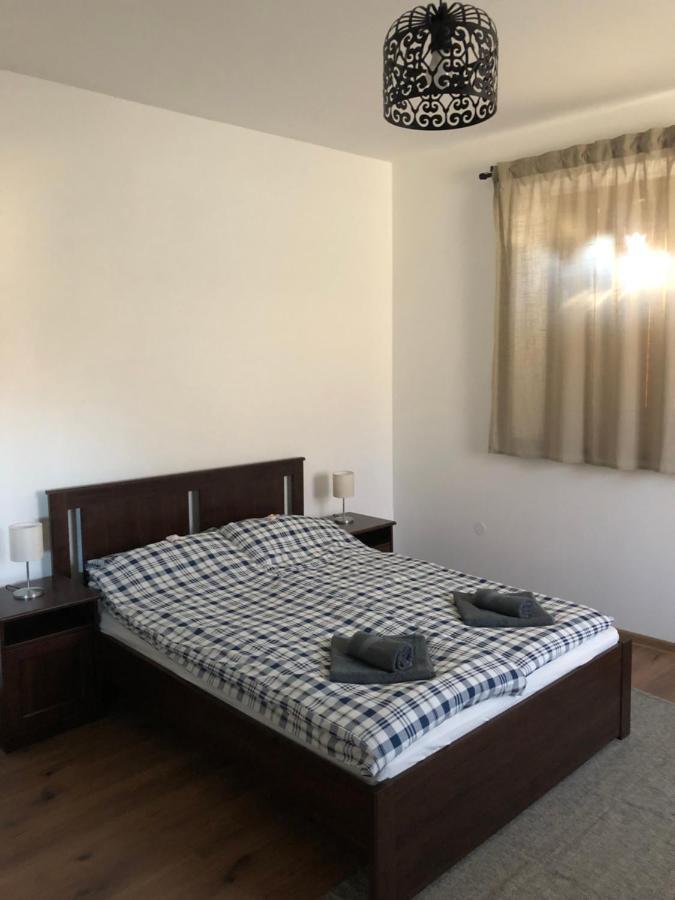 Mormota Vendeghaz Apartment Mezokovesd Bagian luar foto